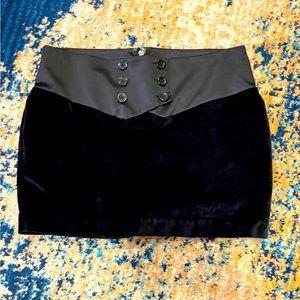Black BCBG Miniskirt Size 8